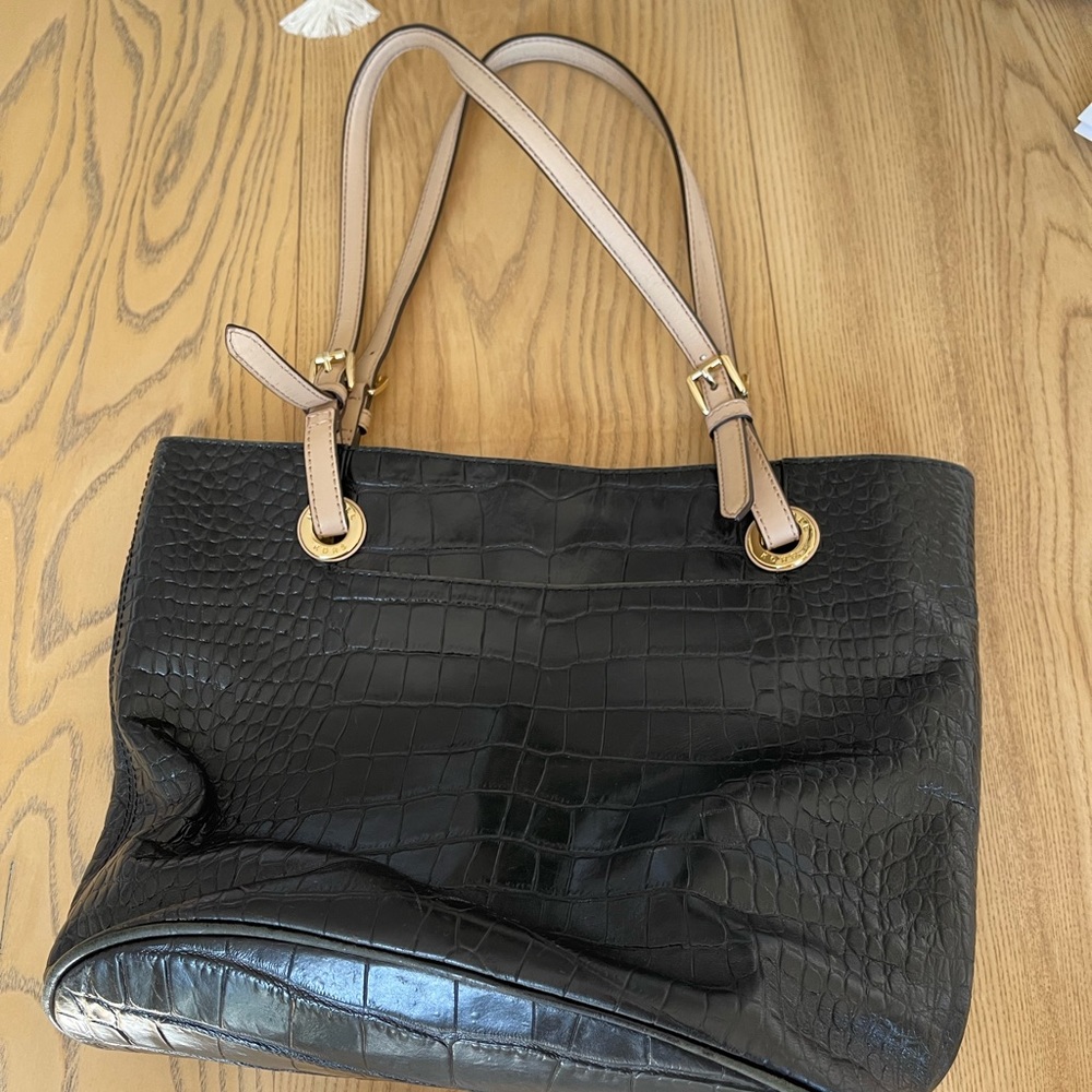 Michael Kors Tote Bag - Picture 5 of 5
